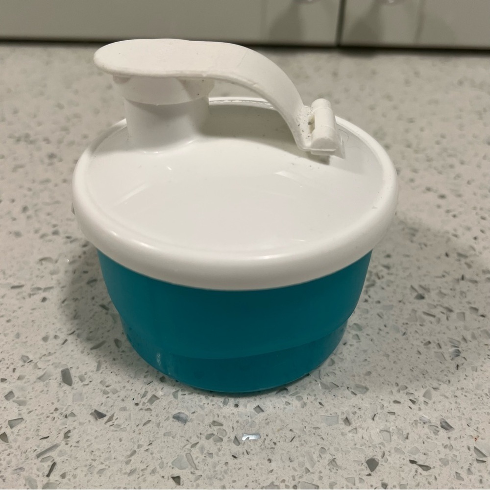 Vintage TUPPERWARE Divided Formula Feeder/Snack Container | Three compartments